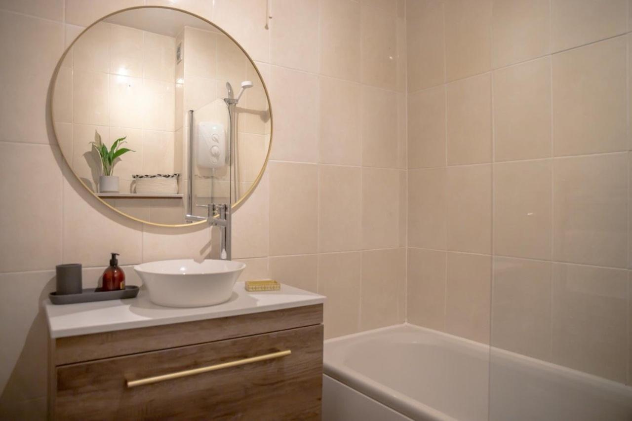 Guestready - Homely Leeds City Apartment Sleep 4 Meanwood Extérieur photo