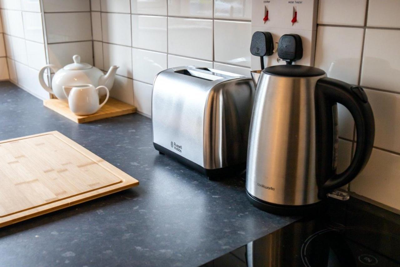 Guestready - Homely Leeds City Apartment Sleep 4 Meanwood Extérieur photo