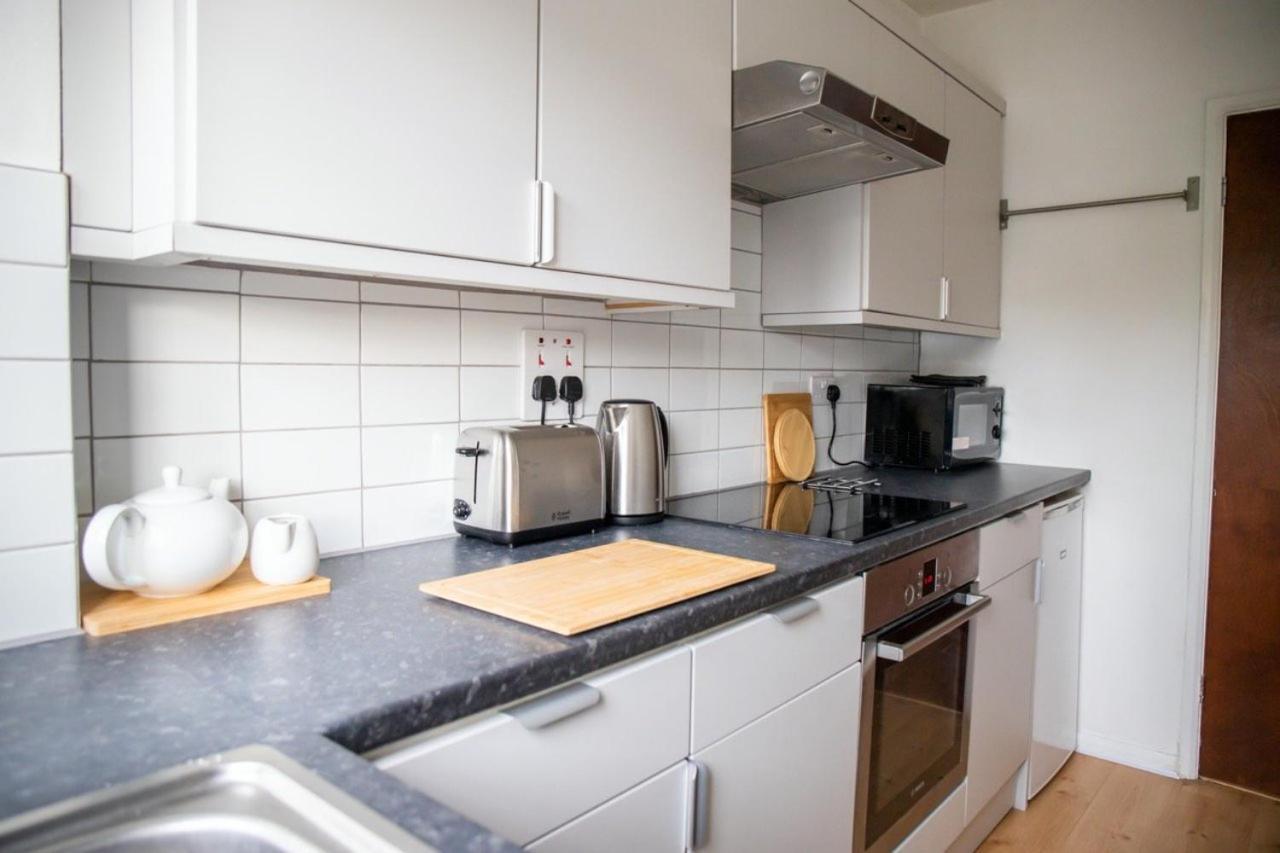 Guestready - Homely Leeds City Apartment Sleep 4 Meanwood Extérieur photo